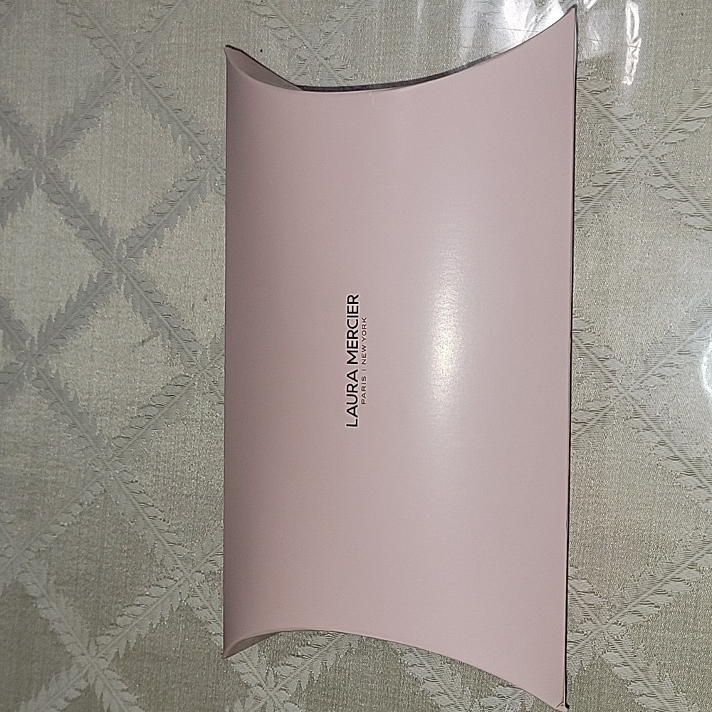 Laura Mercier 3 Piece Travel Size Set
